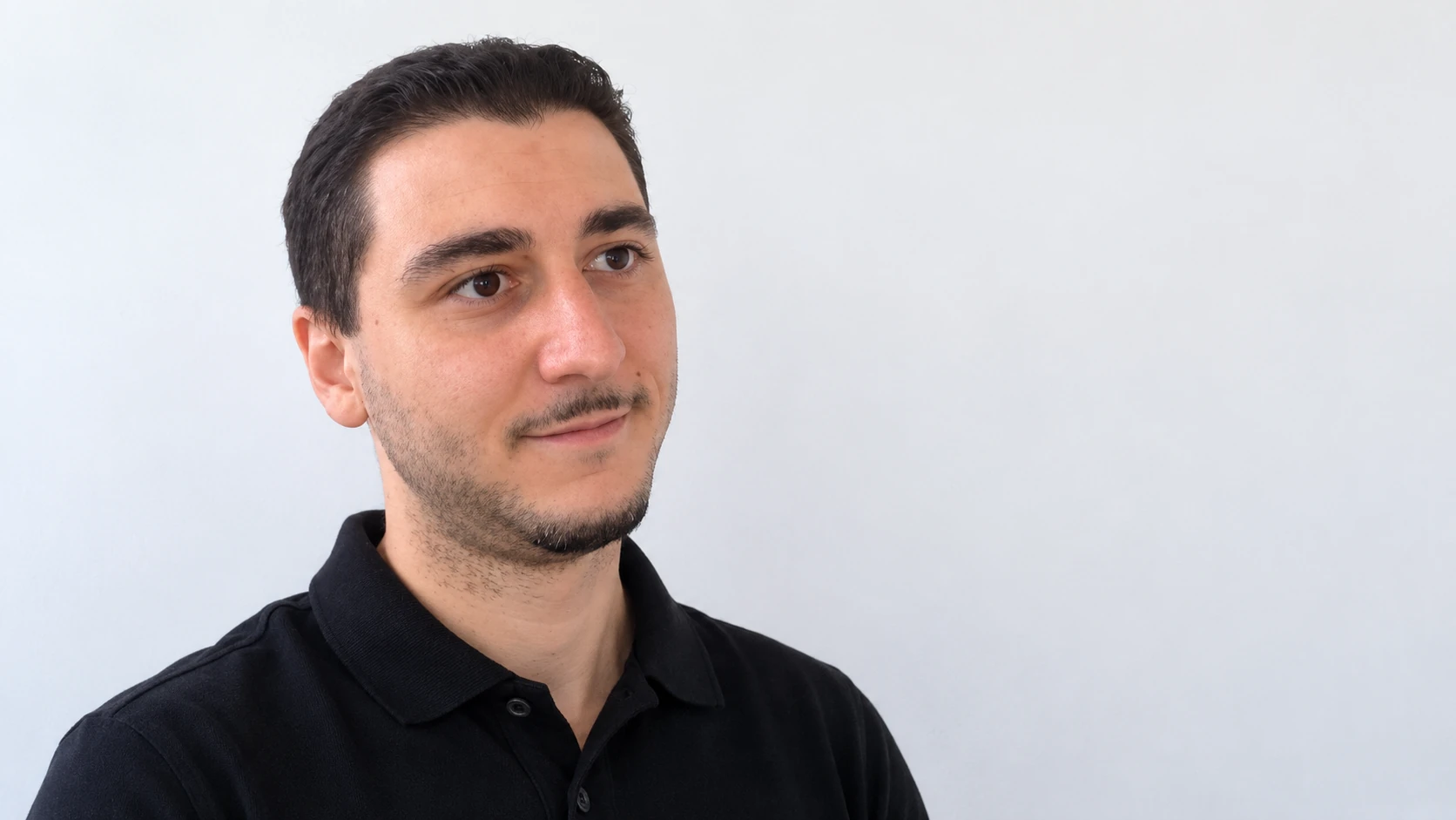 AI asks Lorenzo Linari: Does AI really need the cloud?